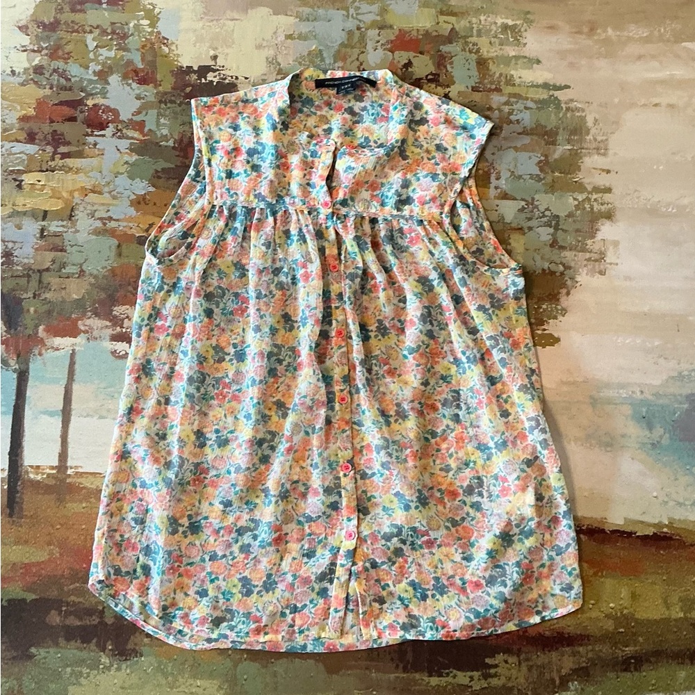 FRENCH CONNECTION - Sheer Floral Sleeveless Top
